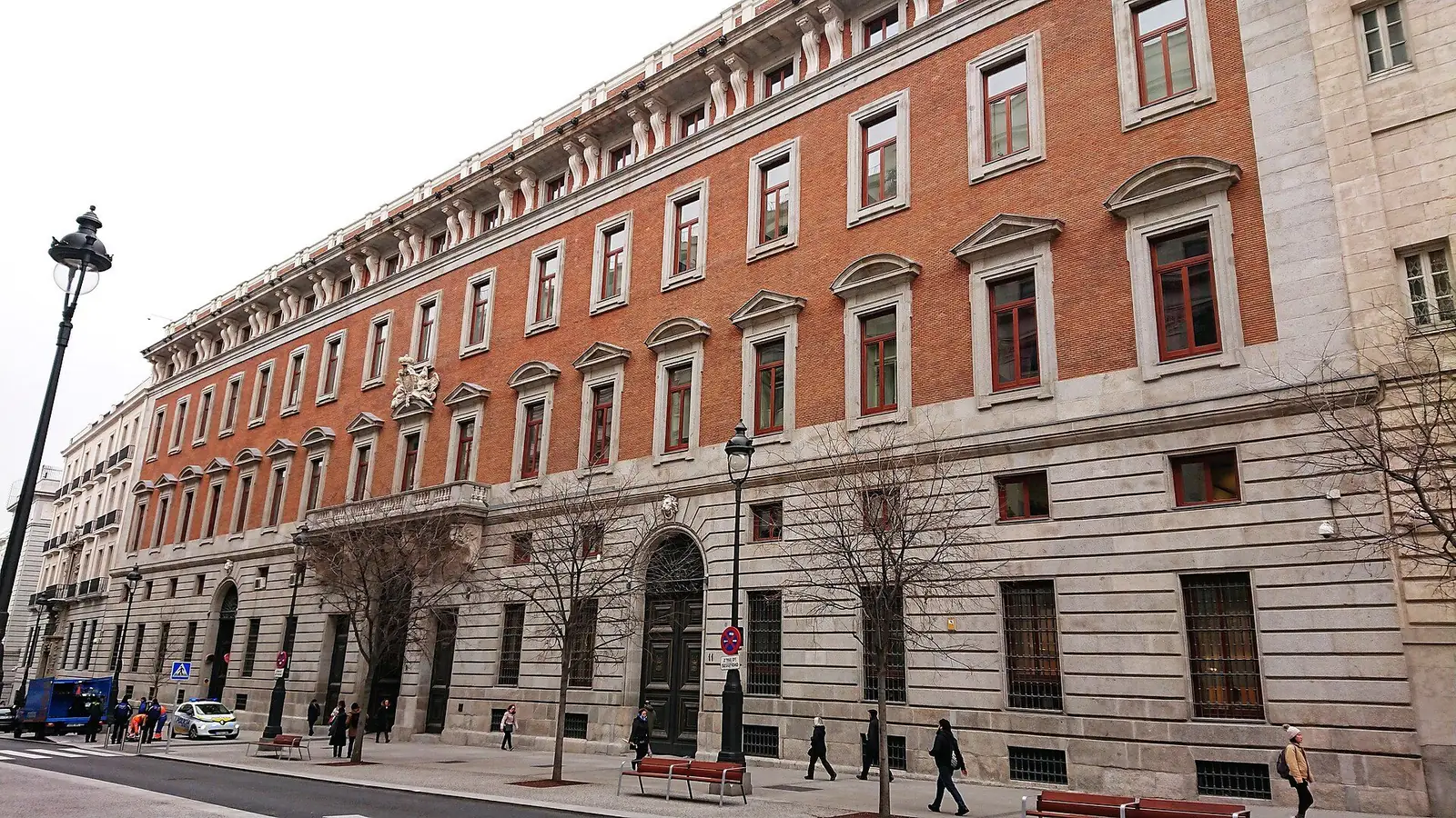 Sede del Ministerio de Hacienda en la calle de Alcalá de Madrid