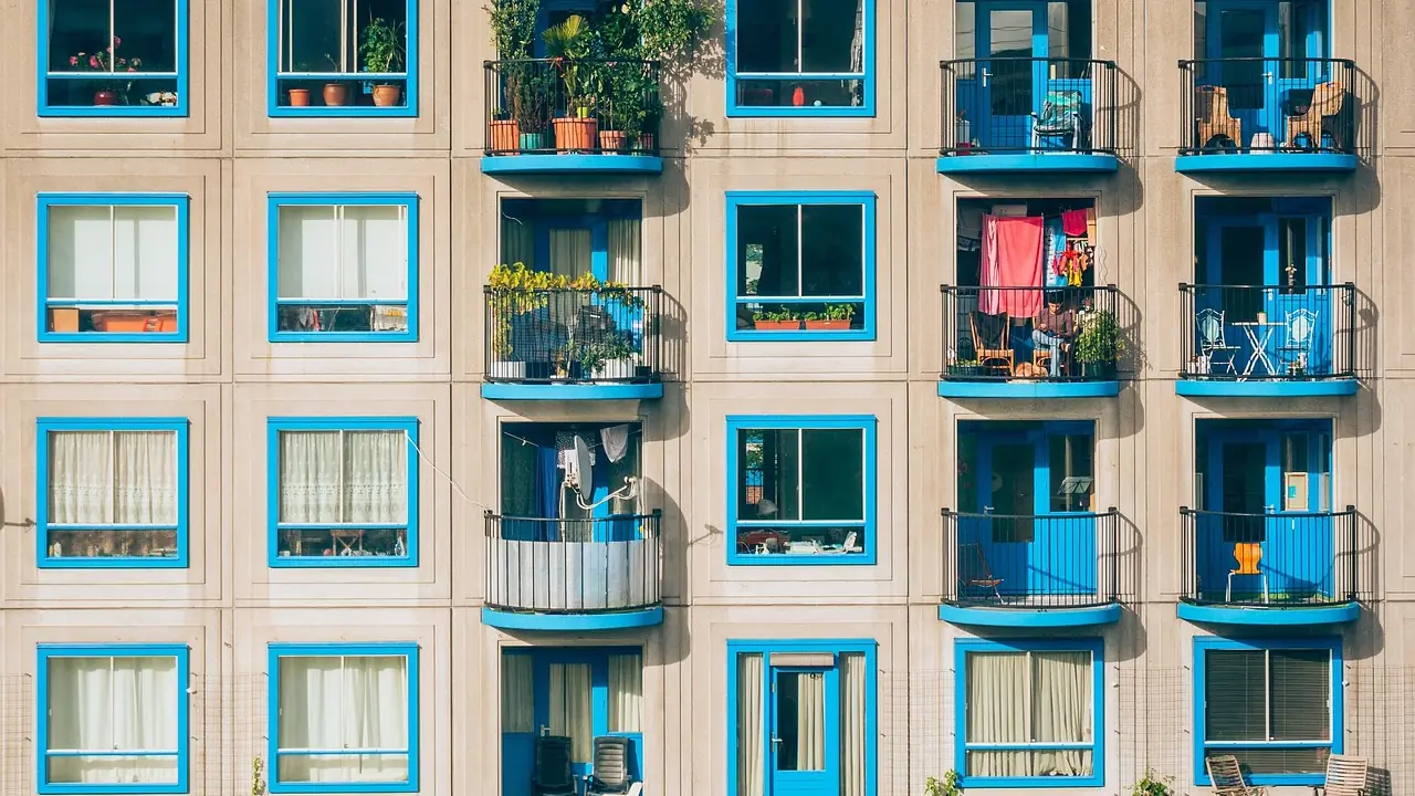 Fachada con balcones